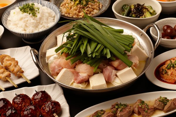 【秋冬Fコース】すみれダレで食べる　大山どり白湯鍋コースの画像