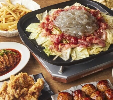 【生ビール付き飲み放題】いろいろな料理とお酒が楽しめる　鶏逸品＆麻辣鶏鉄板コースの画像